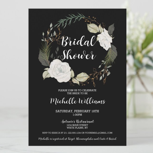 Convite Chá de panela Floral de Wreath Elegante (Elegant Black and White Floral Bridal Shower Invitation)