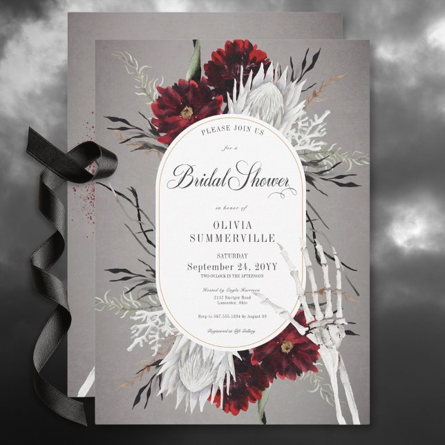 Convite Chá de panela Floral Vermelho Spooky Love & Bones (Love & Bones Spooky Red Floral Bridal Shower Invitation)