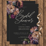 Convite Chá de panela Floral Vintage Dark Burgundy e Doura<br><div class="desc">Elegante e subestimado,  esse convite é moderno e simples,  mas sofisticado,  com fundo preto e texto branco cremoso. Um buquê floral escuro e vintage de flores de burgundy,  ouro e creme destaca dois dos cantos superior e inferior. Criado pela imprensa simplesmente de farmácia.</div>