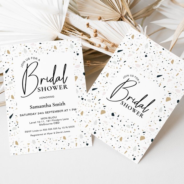 Convite Chá de panela Terrazzo de Caligrafia Moderna (Light colored terrazzo bridals shower invitation featuring a modern calligraphy heading. )