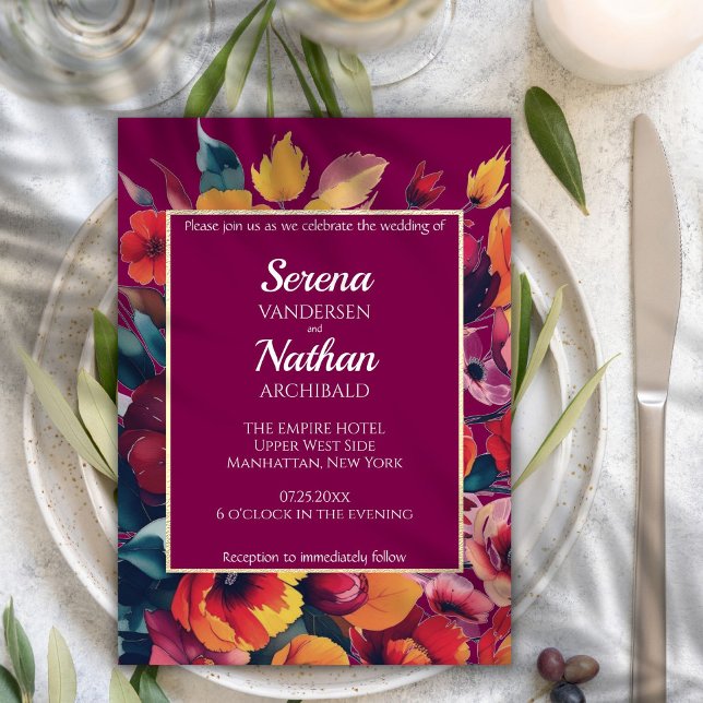 Convite Chamada de Casamento Clássico de Ameixas Selvagens (Sparkling gold frame adds a modern touch to these luxe floral wedding invitations in burgundy wine )