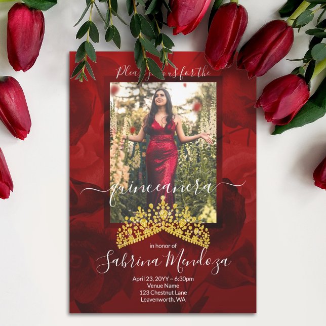 Convite Chamada Red, Dourada Quinceanera Rhinestone Tiara (Elegant red quinceanera invitations with gold crown, red roses, floral red mis quince script writing)