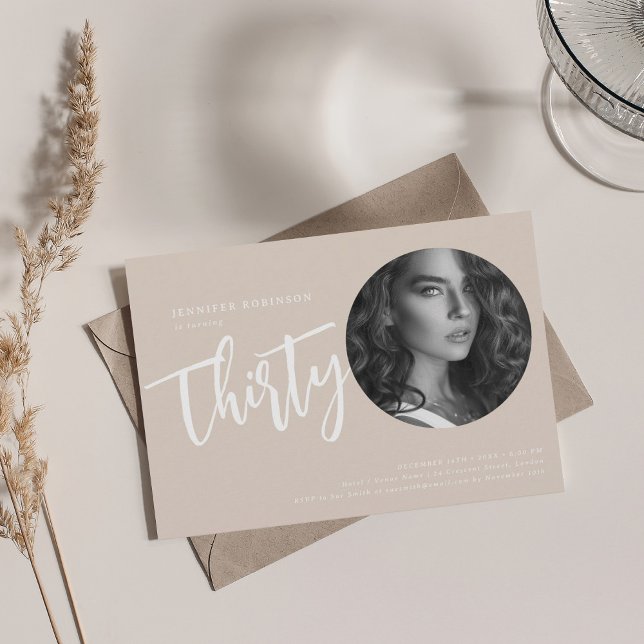 Convite Champanhe do aniversário de 30 anos de Fotografia  (Modern Script Photo 30th Birthday Party Champagne Invitation)