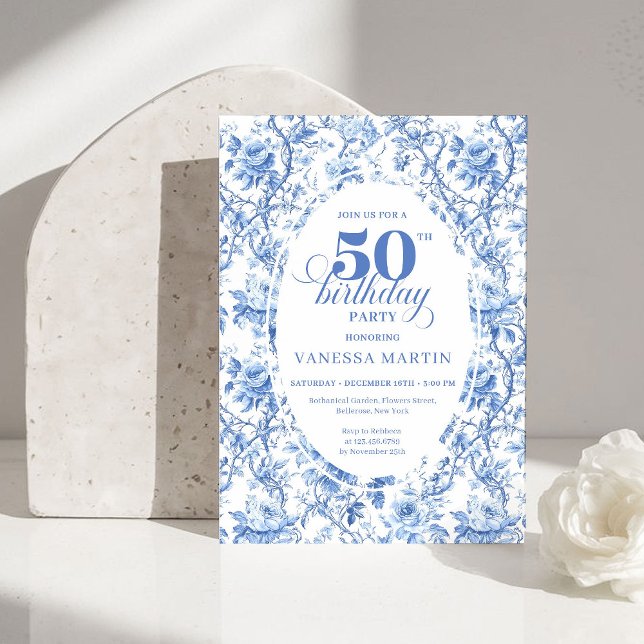 Convite Chic French Toile de Jouy Blue Roses 50th Birthday (French Toile de Jouy Blue Roses 50th Birthday Invitation)
