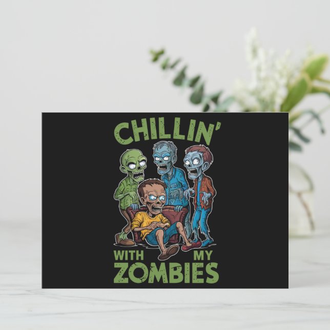 Convite Chillin Com Meus Zombies Halloween Garotos Engraça (Em pé/Frente)