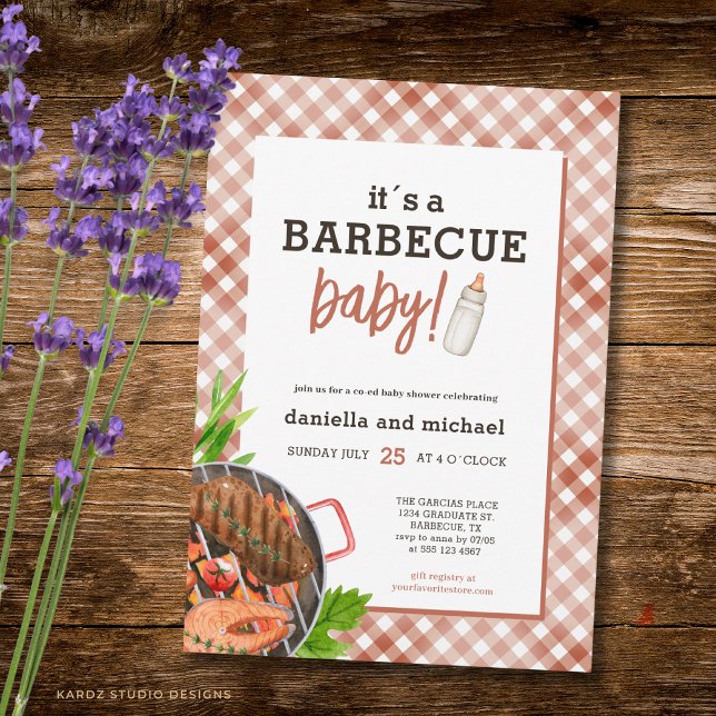 Convite Churrasco Rústico Marrom Chá de Bebê (The front and back of the invitation are shown at a 5x7 inch. Choose size, paper, + corner style.)