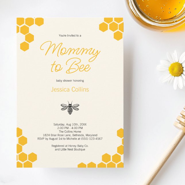 Convite Chuva de Bebê de Mel Amarela Fofa de Mamãe para Be (Cute Yellow Honeycomb Mommy to Bee Baby Shower Invitation)