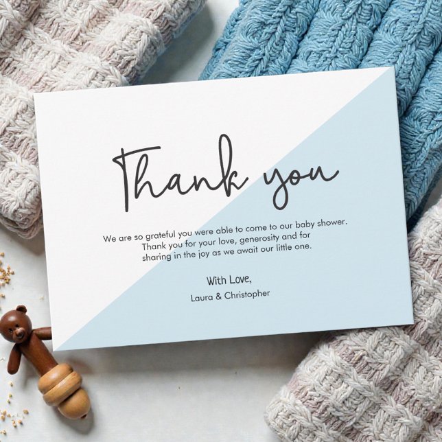 Convite Chuva de Bebê Letreiro Moderno Azul obrigado (Modern script handlettering thank you with custom message. Baby boy  blue shower thank you cards.)
