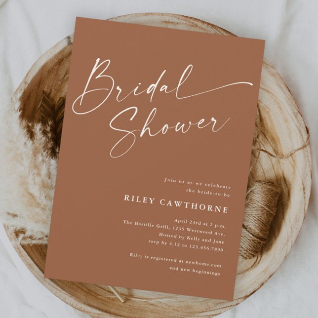 Convite Chuva de Noiva Boho Terracota Rótulo Moderno (Modern script terracotta boho bridal shower invitation.)