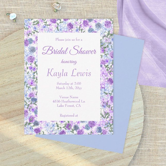 Convite Chuva de Noiva com Borda de Rosa Azul Claro e Lava (lavender and dusty blue wedding bridal shower invitation with rose border, light purple blue roses)