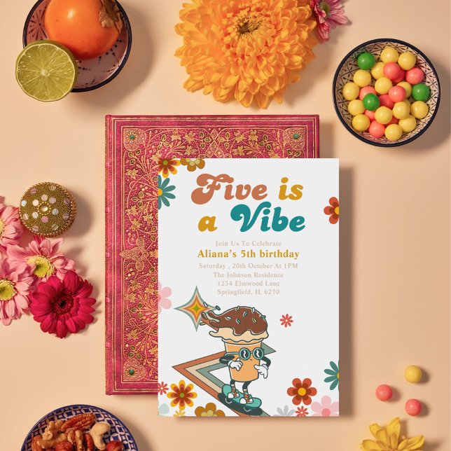 Convite Cinco anos é um 5 de skate de esboço de Vibe (Criador carregado)