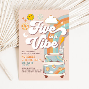 Convite Cinco é uma vibe hippie anos 70 retro menino 5º an