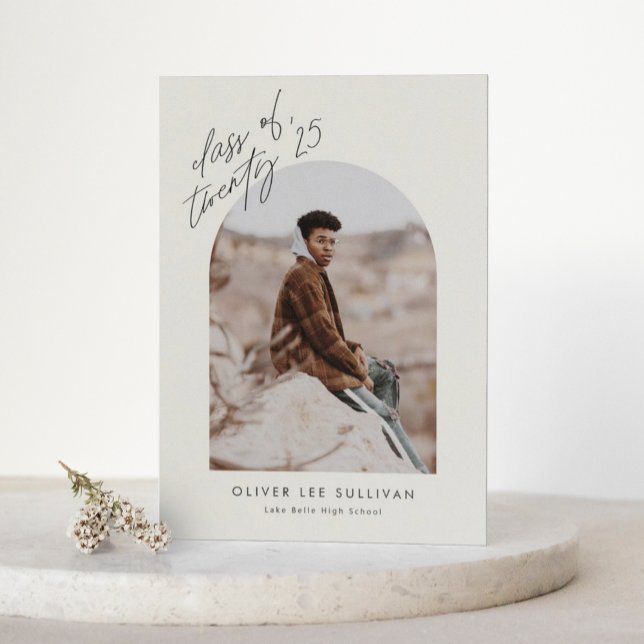 Convite Classe Boho de Graduação de Foto em Arch 2025 (Customizable boho graduation invitation featuring photo arch overlay. )