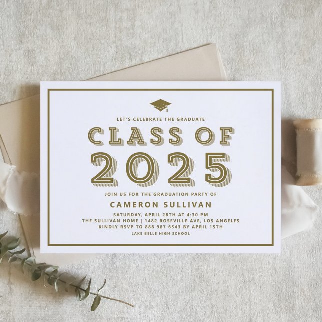 Convite Classe Dourada de Graduação Retroativa do Boné 202 (Customizable graduation invitation featuring retro typography. Available in other colors.)