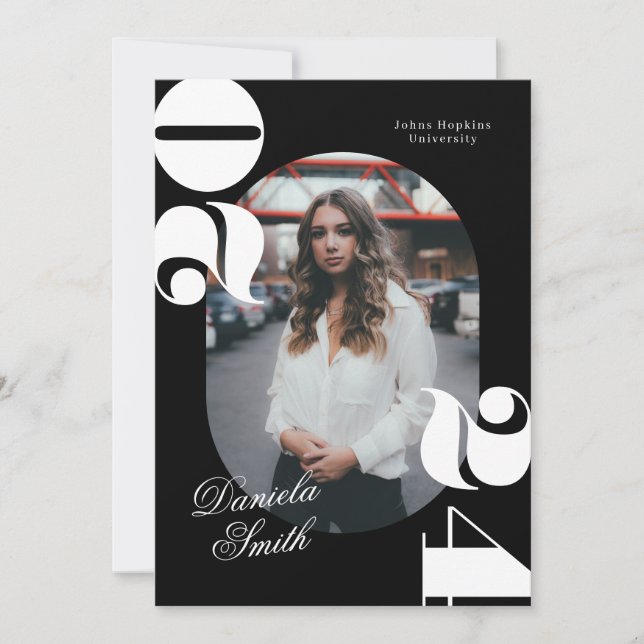 Convite Classe Negra Branca Moderna de Graduação 2024 (Frente)