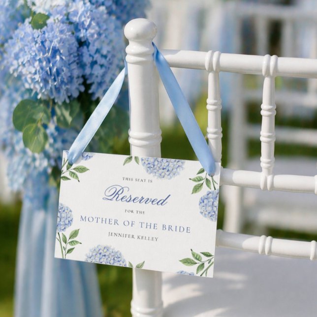Convite Classic Blue Hydrangea Wedding Reserved Seat Card (Criador carregado)