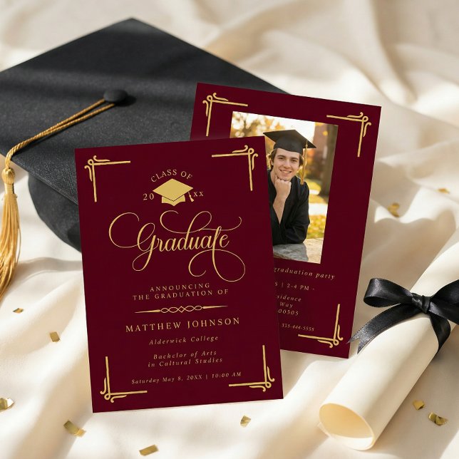 Convite Classic Burgundy Gold Graduation (Criador carregado)