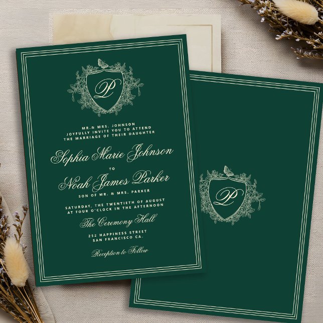 Convite Classic crest monogram emerald green wedding (Criador carregado)