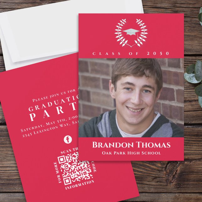 Convite Clássico de Graduação Vermelha e Branca (Criador carregado)