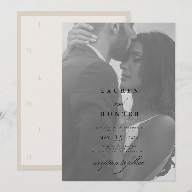 Convite Clássico Editorial de Foto em Marfim Preto Minimal (Frente/Verso)