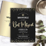 Convite Código QR Bat Mitzvah Moderno Dourado Preto Brilho<br><div class="desc">Sinta-se orgulhoso, regozije e mostre esse marco da sua Bat Mitzvah favorita! Envie esse convite de código QR personalizado moderno e impressionante para um evento inesquecível. Grafismo de caligrafia em folha de ouro falso, Estrela de Davi e pontos de confete sobre um fundo preto rico e dramático. No verso, o...</div>