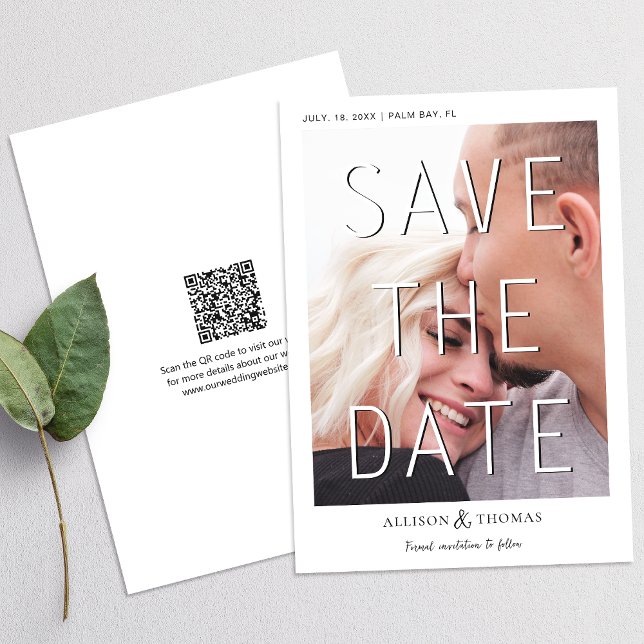 Convite Código QR de Casamento de Foto Moderno Salva a Dat (The QR code makes it easy for guests to visit your website for more details about your wedding.)