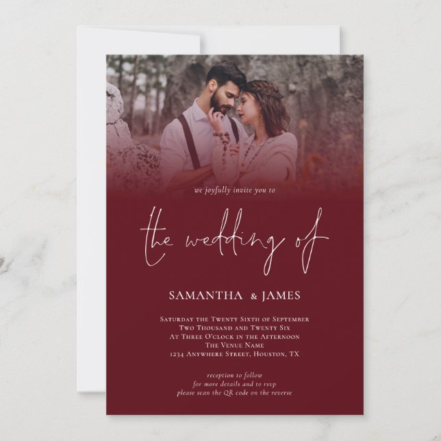 Convite Código QR de Casamento Moderno em Script Burgundy  (Frente)