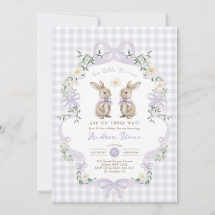Convite Coelhinho de Laço Roxo Chás de Bebê Gêmeos