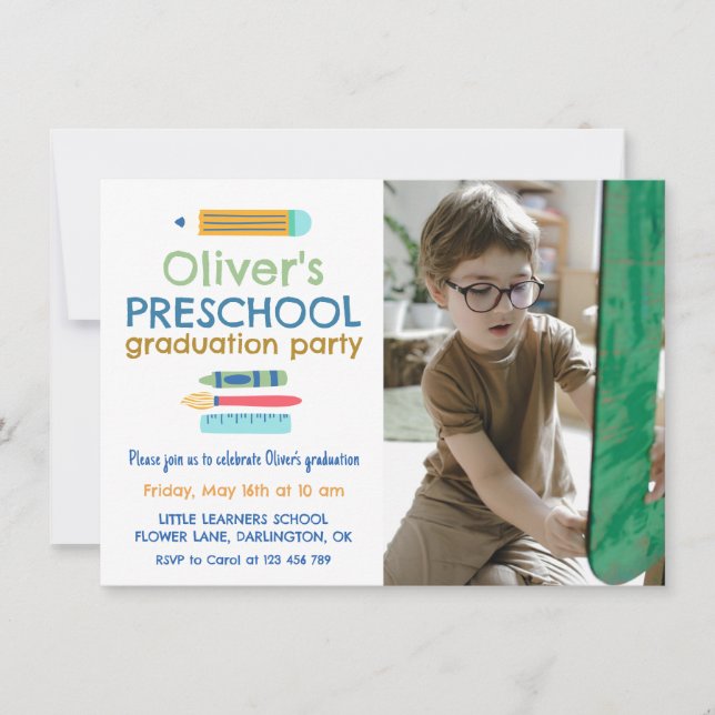 Convite Colorful Crayon Photo Preschool Graduation (Frente)