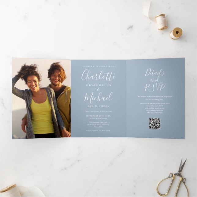 Convite Com Dobra Tripla Assinatura 2 Código QR de Foto Casamento Dusty Blu (Dentro)
