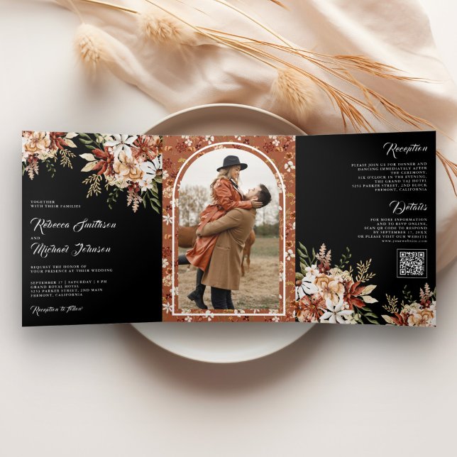 Convite Com Dobra Tripla Boho Terracotta Floral Wildflower Black Casamento (Criador carregado)