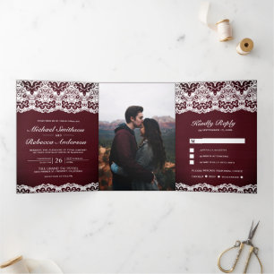 Convite Com Dobra Tripla Burgundy Madeira de Renda Country All in One Casam