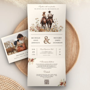 Convite Com Dobra Tripla Casal Ocidental Cavalgando Cavalo em um Casamento