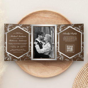 Convite Com Dobra Tripla Casamento Código QR com Floral Prateado Marrom