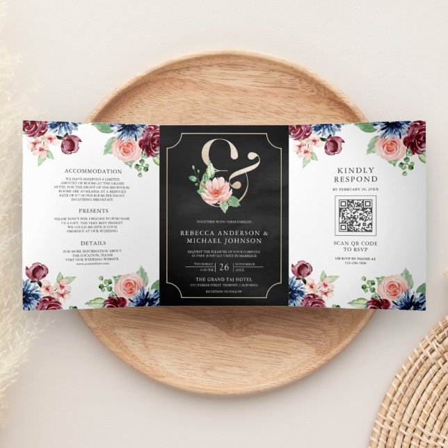Convite Com Dobra Tripla Casamento Código QR Naval Borgonha Floral Preto (Criador carregado)