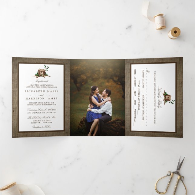 Convite Com Dobra Tripla Casamento com Árvore de Monograma Russo do País e  (Dentro)