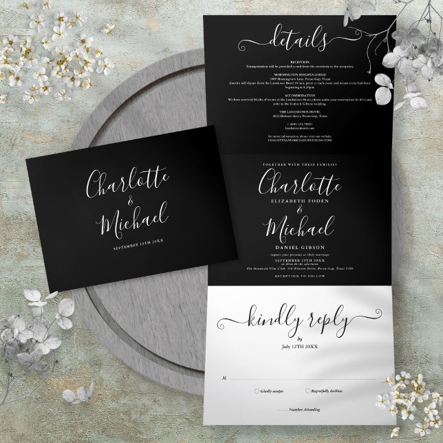 Convite Com Dobra Tripla Casamento com Monograma de Letra Elegante Preto e  (Black And White Elegant Script Monogram Wedding Tri-Fold Invitation)