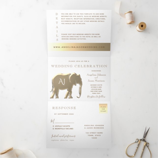 Convite Com Dobra Tripla Casamento com Monograma Dourado (Dentro)