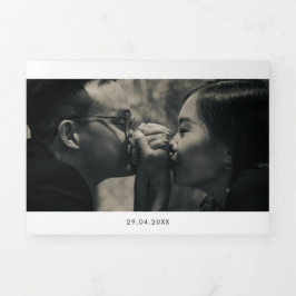 Convite Com Dobra Tripla Casamento de fotos de fontes cardíacas de ligação