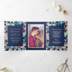 Convite Com Dobra Tripla Casamento de Fotos de Triângulos Geométricos Moder