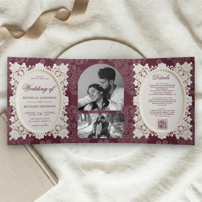 Convite Com Dobra Tripla Casamento de Renda Marfim Borgonha Old Money (Criador carregado)