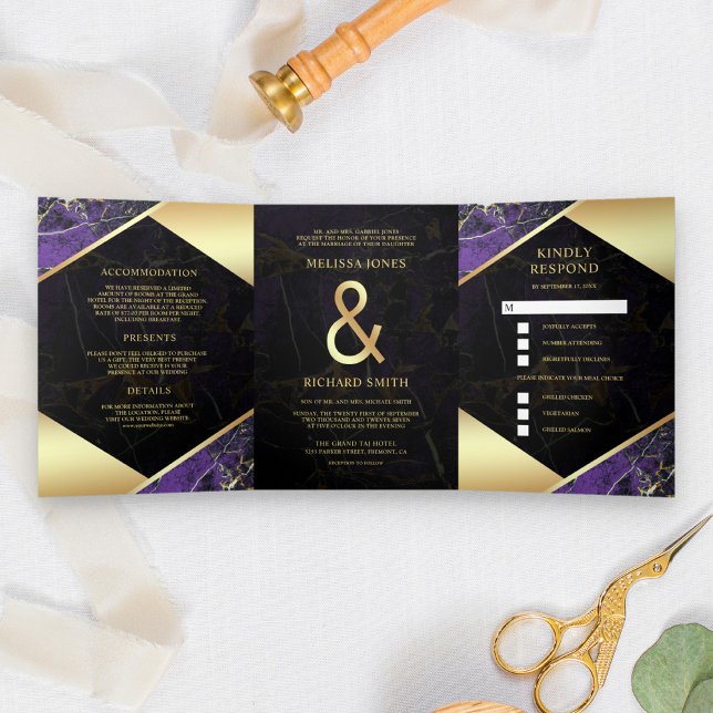 Convite Com Dobra Tripla Casamento Dourado de Marble Ampersand, Roxo Real M (Criador carregado)