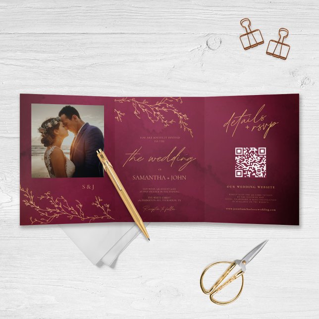 Convite Com Dobra Tripla Casamento Elegante Botânico Dourado e Vermelho Cri (Criador carregado)