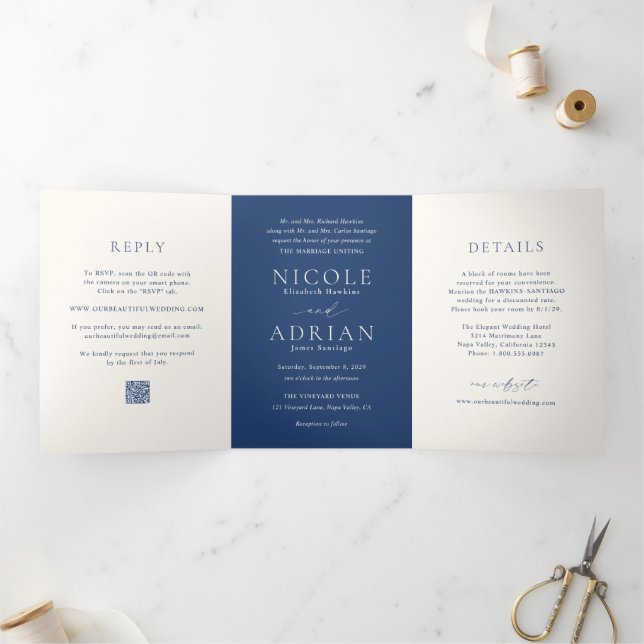 Convite Com Dobra Tripla Casamento Elegante Código QR Azul Marinho Clássico (Dentro)