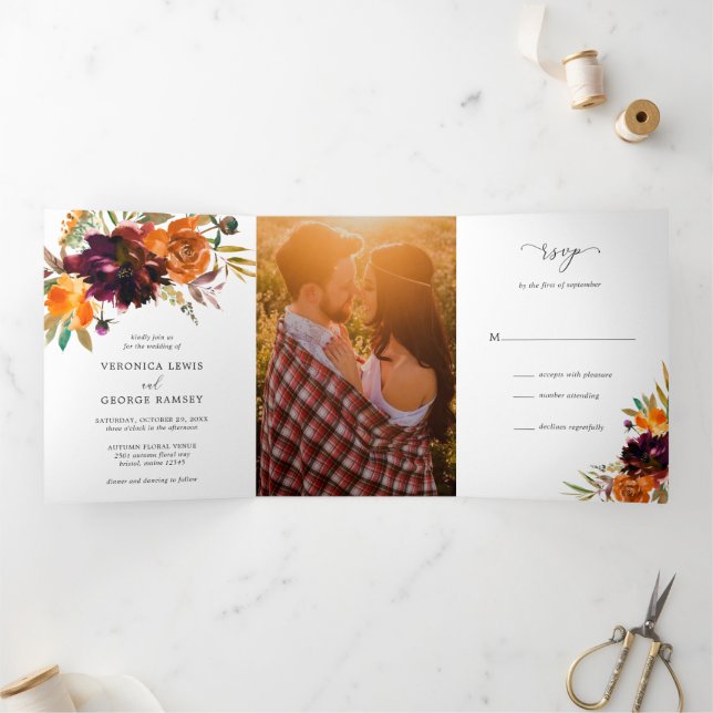 Convite Com Dobra Tripla Casamento Elegante Floral de Outono Rústico (Dentro)