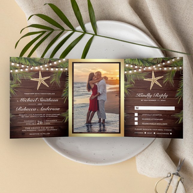 Convite Com Dobra Tripla Casamento Estrela-do-Mar Folhas de Palma Tropical  (Criador carregado)