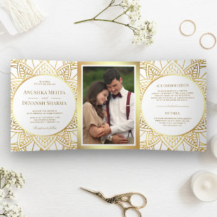 Convite Com Dobra Tripla Casamento Étnico Indiano Mandala Branco e Dourado