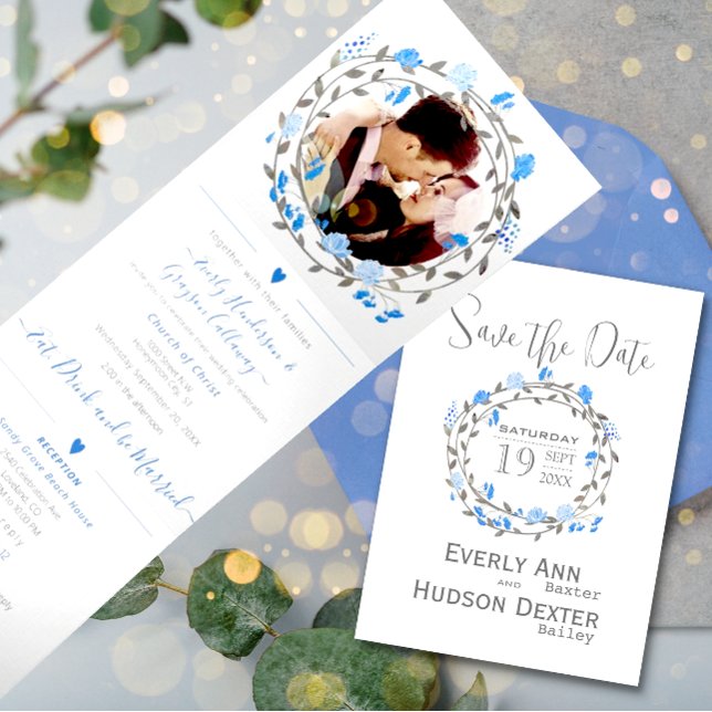 Convite Com Dobra Tripla Casamento Floral Roxo Elegante de Peônia   (Criador carregado)