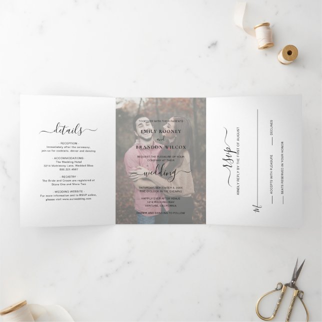 Convite Com Dobra Tripla Casamento Fotográfico Simples e Elegante Moderna (Dentro)