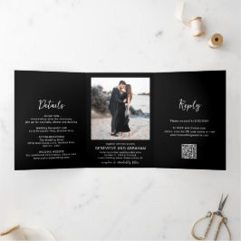 Convite Com Dobra Tripla Casamento Moderno Código QR de Foto Preta Limpa